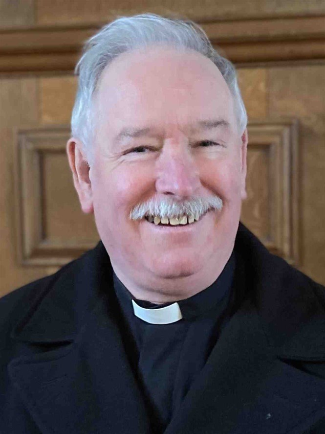 Fr Paul Tiernan**Fr Paul was born and grew up in Bristol, and studied at Manchester University.  He then trained for the priesthood at Mirfield.  All his parochial ministry, however, has been in the Diocese of Southwark, as a parish priest, for thirty-eight years.  